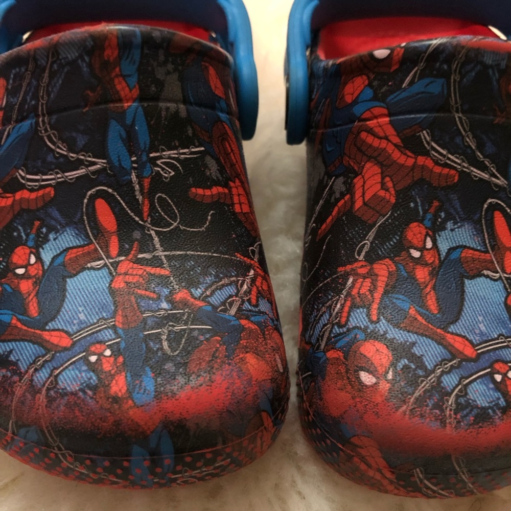 Spider-Man crocs size 7